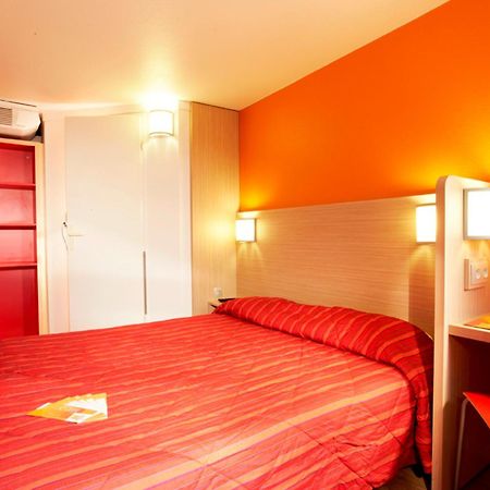 Premiere Classe Lyon Est Aeroport Saint Exupery Luaran gambar