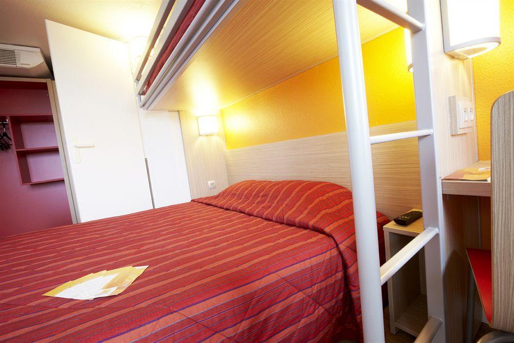 Premiere Classe Lyon Est Aeroport Saint Exupery Luaran gambar